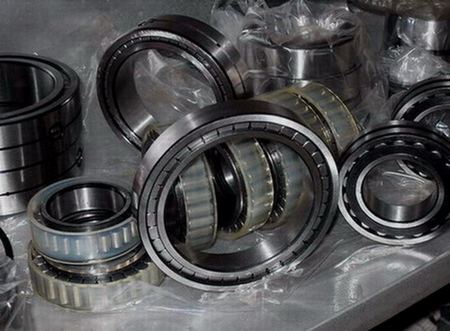 SL series full cylindrical roller bearings